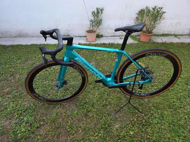 Gebrauchtes Bianchi Impulso Shimano Ultegra Di2 2026 Road & Gravel, Grün — Bild 2 von 15