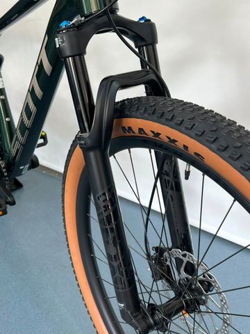 Used Scott Scale 950 2025 2025 Mountainbike, Green — image 8 of 8