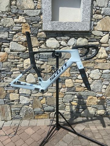 Scott Foil RC PRO HMX Frameset 2026 Road & Gravel usato, Bianco — immagine 1 di 17