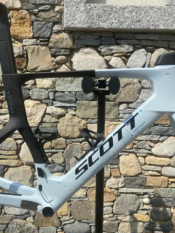 Scott Foil RC PRO HMX Frameset 2026 Road & Gravel usato, Bianco — immagine 4 di 17