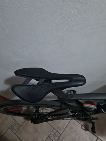 Used Bianchi Oltre Shimano Ultegra Di2 2023 Road & Gravel, Black — image 4 of 8