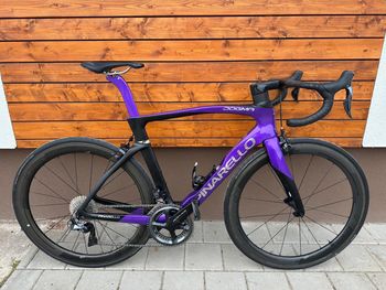 Käytetty Pinarello DOGMA F DURA ACE Di2 Rim 2024 2024 Road & Gravel