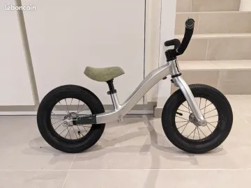 Used Moustache Mercredi 2022 Urban & Touring
