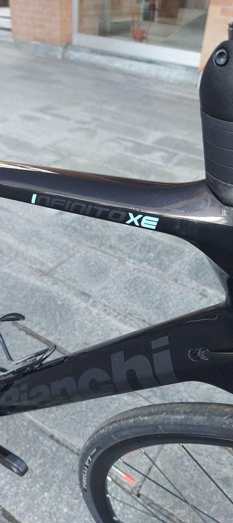 Brugt Bianchi Infinito XE 105 2025 2025 Road & Gravel — billede 4 af 8