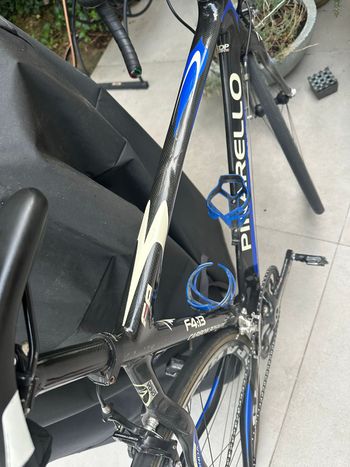Pinarello Custom Campagnolo Record 2010 Road & Gravel usato, Blu — immagine 8 di 8