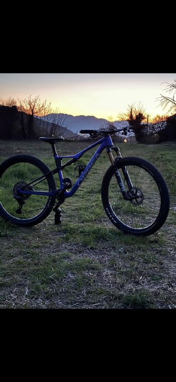 Gebrauchtes Orbea Oiz Shimano Deore XT Di2 2026 Mountainbike, Blau — Bild 3 von 6