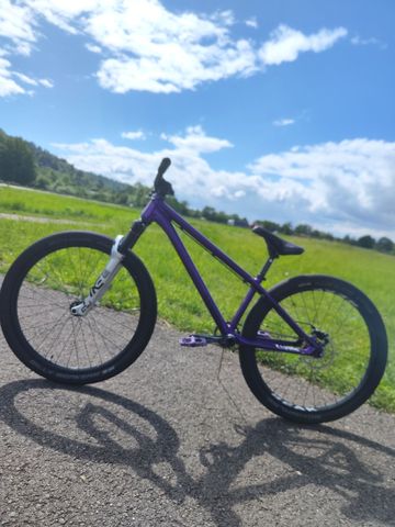 Used Canyon Stitched 360 2021 2021 Mountainbike, Purple, 26 — image 2 of 5