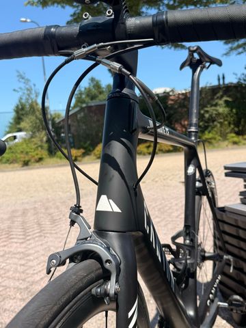 Tweedehands Canyon Ultimate CF SL 8.0 2019 2019 Road & Gravel — afbeelding 14 van 18