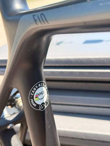 Tweedehands Canyon Ultimate CF SL 8.0 2019 2019 Road & Gravel — afbeelding 7 van 18