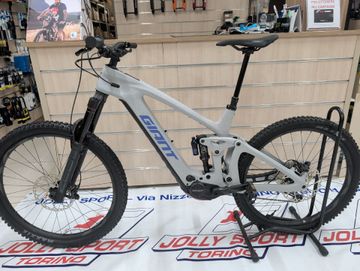 Used Giant Reign Advanced E+ 2 2026 2026 Mountainbike, Light Gray, 27.5 — image 5 of 7