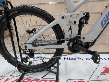 Used Giant Reign Advanced E+ 2 2026 2026 Mountainbike, Light Gray, 27.5 — image 2 of 7