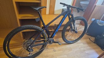 Used Trek Procaliber Sram Eagle Transmission XX 2024 Mountainbike, Blue, 29 — image 9 of 9