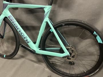 Brugt Bianchi Oltre Race 105 2025 2025 Road & Gravel — billede 11 af 13