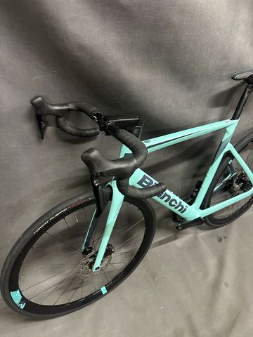 Brugt Bianchi Oltre Race 105 2025 2025 Road & Gravel — billede 10 af 13