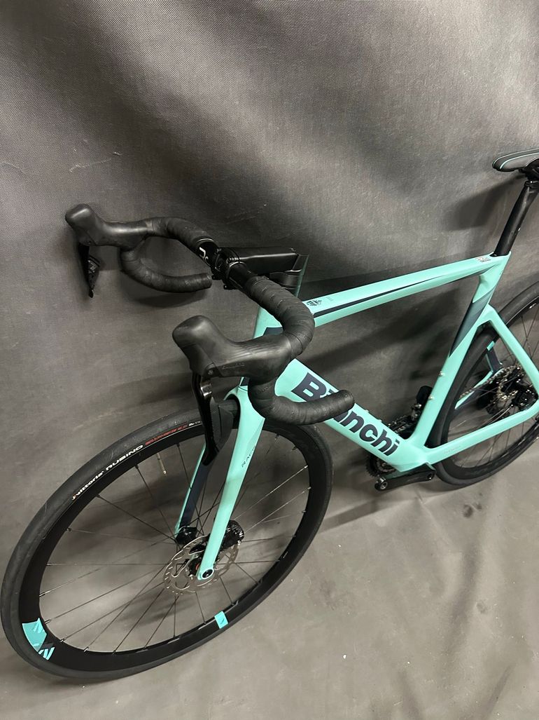 Brugt Bianchi Oltre Race 105 2025 2025 Road & Gravel — billede 10 af 13