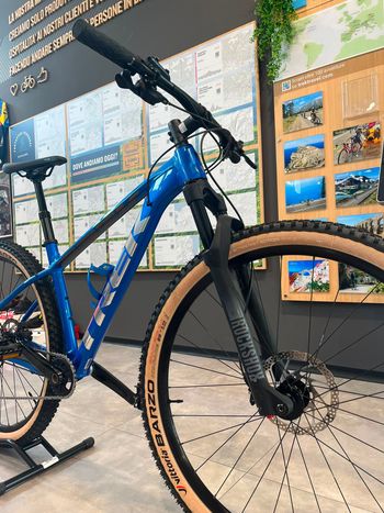 Brugt Trek X-Caliber 9 2022 2022 Mountainbike — billede 3 af 6