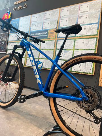 Używany Trek X-Caliber 9 2022 2022 Mountainbike — zdjęcie 5 z 6