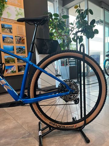 Použité Trek X-Caliber 9 2022 2022 Mountainbike — obrázek 4 z 6