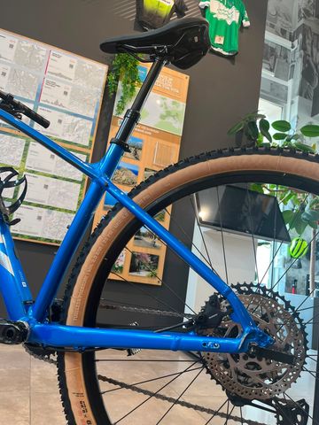 Použité Trek X-Caliber 9 2022 2022 Mountainbike — obrázek 5 z 6