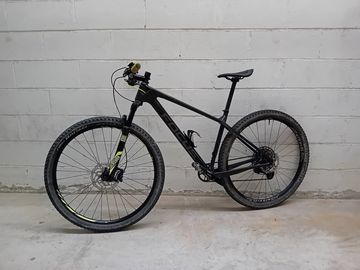 Tweedehands Focus Raven SRAM NX 2018 MTB