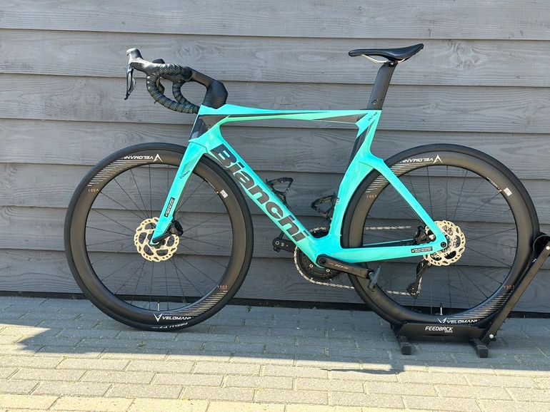 Brugt Bianchi Oltre Comp 105 Di2 2025 2025 Road & Gravel — billede 15 af 17