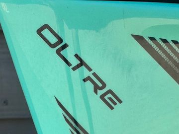 Brugt Bianchi Oltre Comp 105 Di2 2025 2025 Road & Gravel — billede 10 af 17