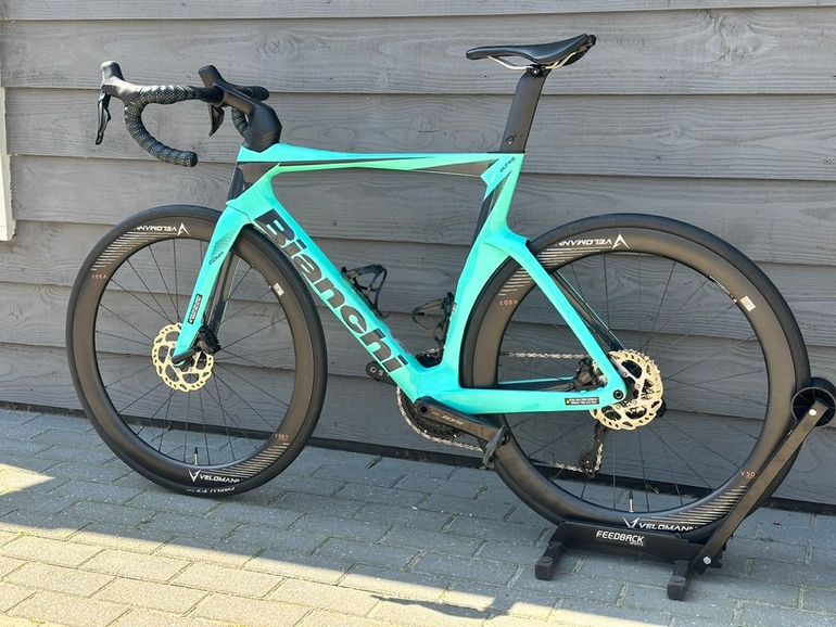 Brugt Bianchi Oltre Comp 105 Di2 2025 2025 Road & Gravel — billede 17 af 17