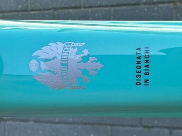Brugt Bianchi Oltre Comp 105 Di2 2025 2025 Road & Gravel — billede 9 af 17