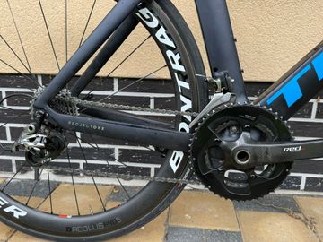 Gebrauchtes Trek Madone SRAM Red 2020 2020 Road & Gravel, Schwarz — Bild 2 von 11