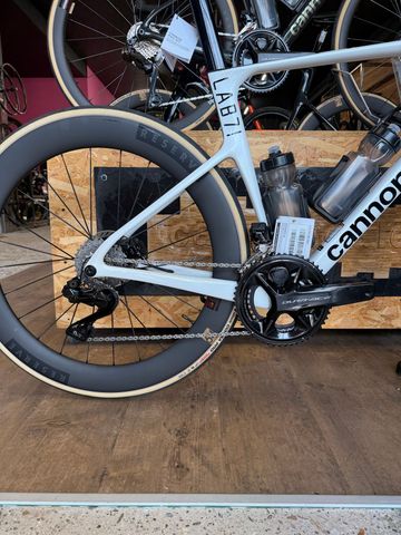 Used Cannondale SuperSix EVO Shimano Dura Ace Di2 2026 Road & Gravel, White — image 3 of 3