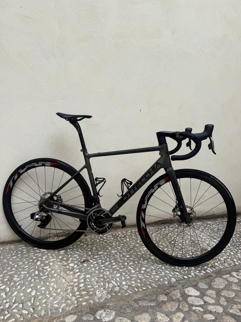 Tweedehands Bottecchia T1 SRAM Red eTap AXS 2024 Road & Gravel
