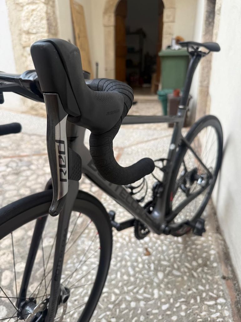 Used Bottecchia T1 SRAM Red eTap AXS 2024 Road & Gravel, Light Gray — image 4 of 12