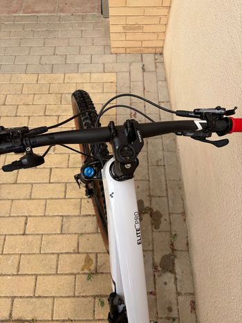 Brugt CUBE ELITE C:68X PRO 2021 2021 Mountainbike — billede 4 af 9