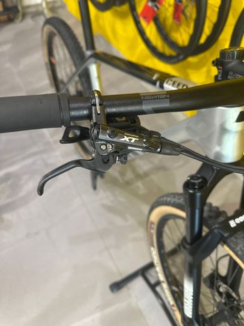 Gebrauchtes Canyon Exceed CF 7 2023 2023 Mountainbike, Hellgrau, 29 — Bild 4 von 7