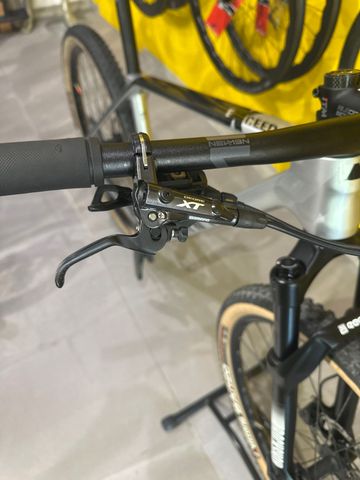 Used Canyon Exceed CF 7 2023 2023 Mountainbike, Light Gray, 29 — image 4 of 7