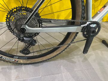 Used Canyon Exceed CF 7 2023 2023 Mountainbike, Light Gray, 29 — image 3 of 7