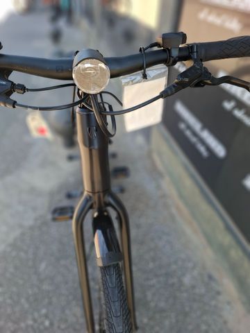 Used Trek Custom Shimano Altus 2024 Urban, Black — image 5 of 6
