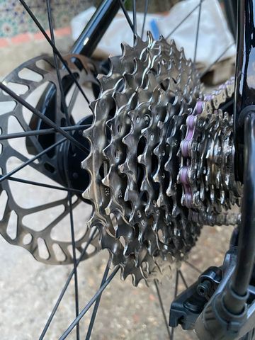 Käytetty Giant Revolt Advanced 2 2025 2025 Road & Gravel — kuva 10 / 21