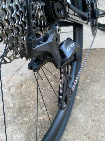 Käytetty Giant Revolt Advanced 2 2025 2025 Road & Gravel — kuva 9 / 21