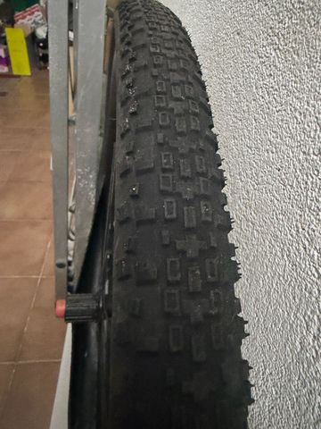 Käytetty Giant Revolt Advanced 2 2025 2025 Road & Gravel — kuva 21 / 21