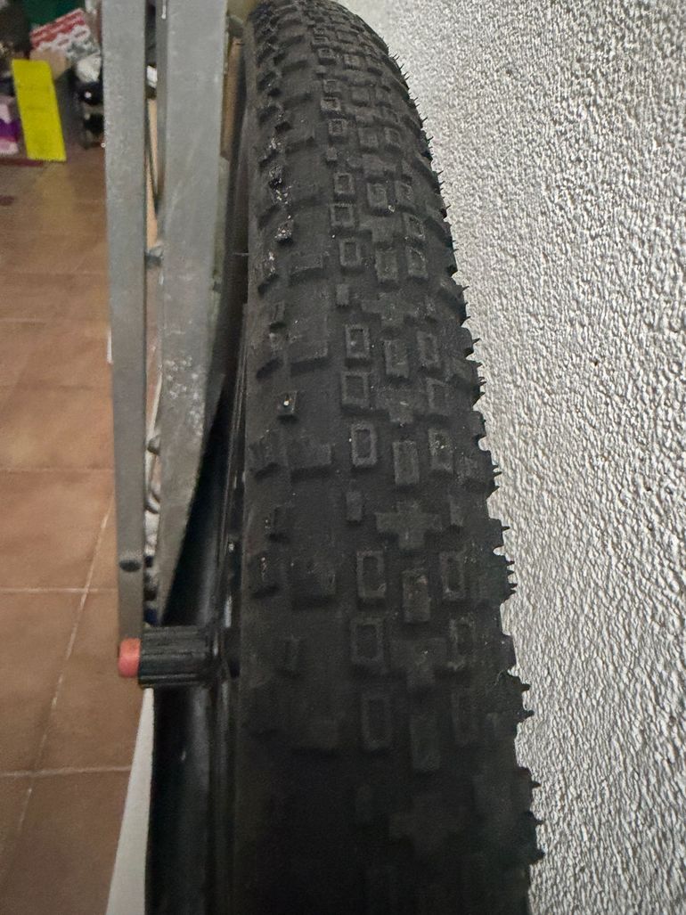 Brugt Giant Revolt Advanced 2 2025 2025 Road & Gravel — billede 21 af 21