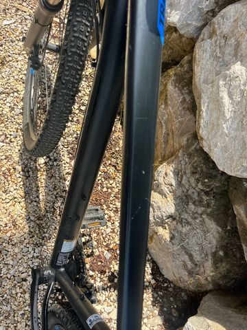 Used Cannondale Trail 5 2019 2019 Mountainbike, Black, 27.5 — image 5 of 9