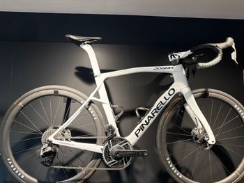 Pinarello DOGMA X SRAM RED ETAP AXS 2026 2026 Corsa & gravel usato