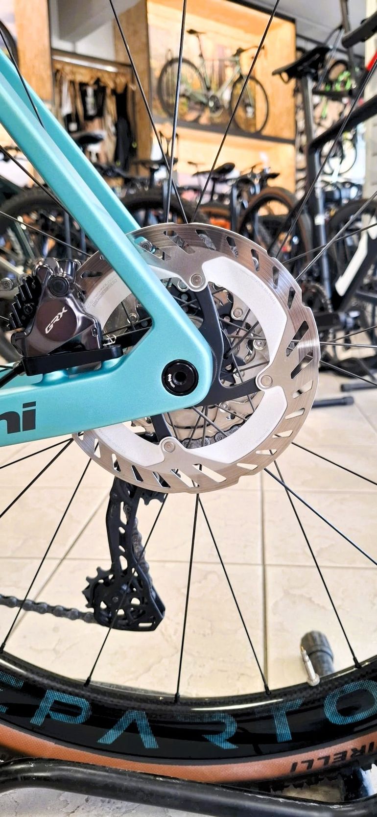 Used Bianchi Impulso Shimano GRX Di2 2025 Road & Gravel, Blue — image 6 of 12