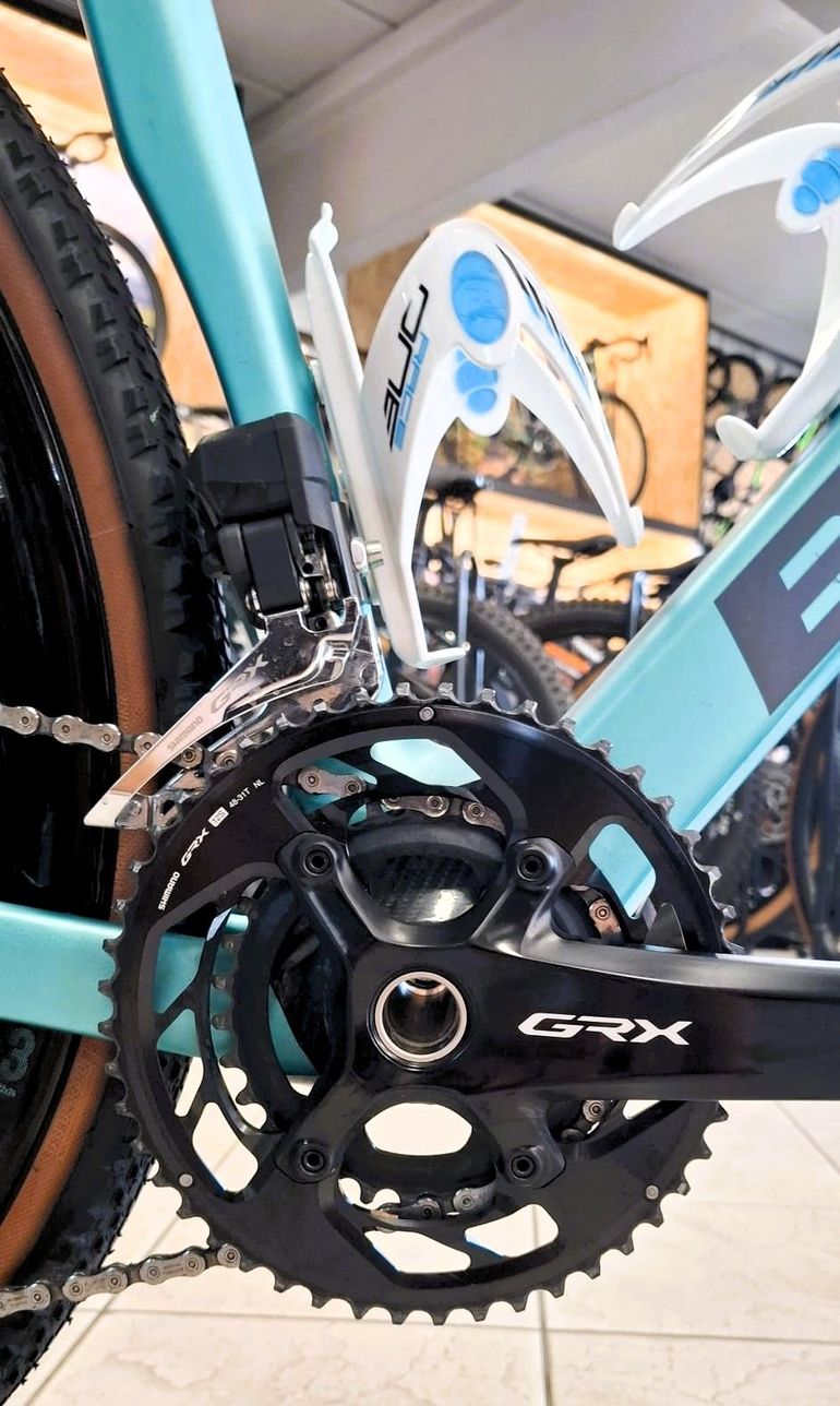 Used Bianchi Impulso Shimano GRX Di2 2025 Road & Gravel, Blue — image 10 of 12