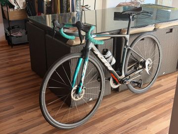 Brugt KTM Revelator alto SRAM Rival eTap AXS 2025 Road & Gravel