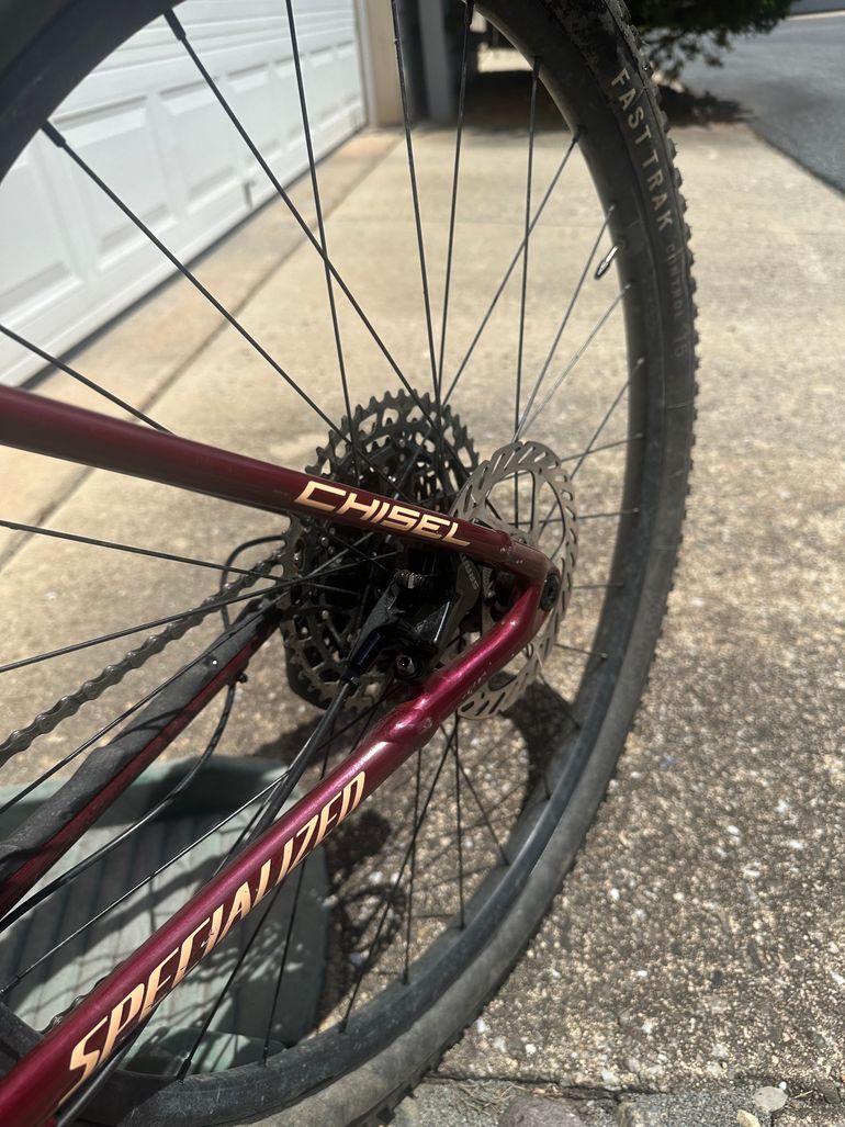 Used Specialized Chisel Hardtail 2022 2022 Mountainbike, Red, 29 — image 4 of 4