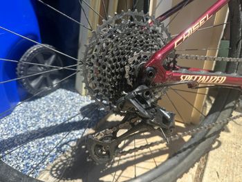 Used Specialized Chisel Hardtail 2022 2022 Mountainbike, Red, 29 — image 2 of 4