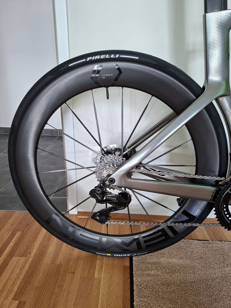 Brugt Scott Foil Shimano Dura Ace Di2 2024 Road & Gravel — billede 10 af 17