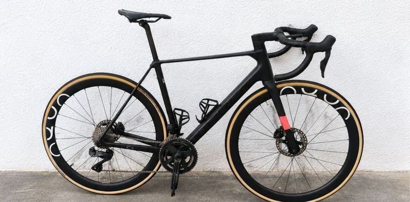 Używany Orbea Orca M20iLTD PWR 2024 2024 Road & Gravel